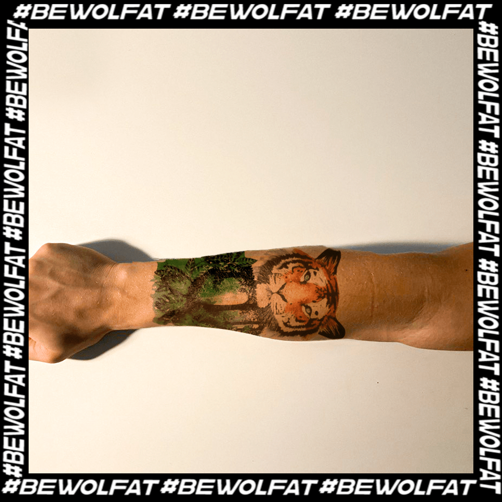 Tatuaje Temporal Tigre Tree Romance